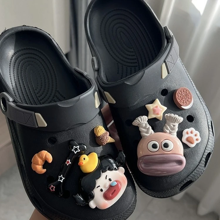 Big-Mouthed Sausage Girl DIY Shoe Charms For Clogs Bubble Slides Sandals Removable Shoe Decorations Accessories Christmas Gift