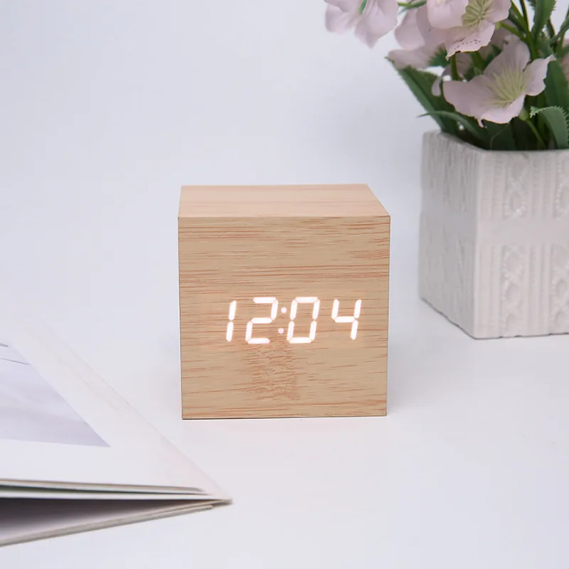 LED Intelligent Voice-activated Wooden Alarm Clock, Square Portable Temperature and Humidity Multi-function Clock