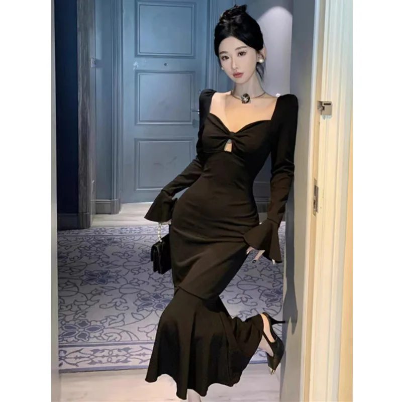 Spring Autumn New Black Sexy Low Cut Dress For Women Long Sleeved Waist Fishtail Wrapped Bottom Dresses Fashion Versatile