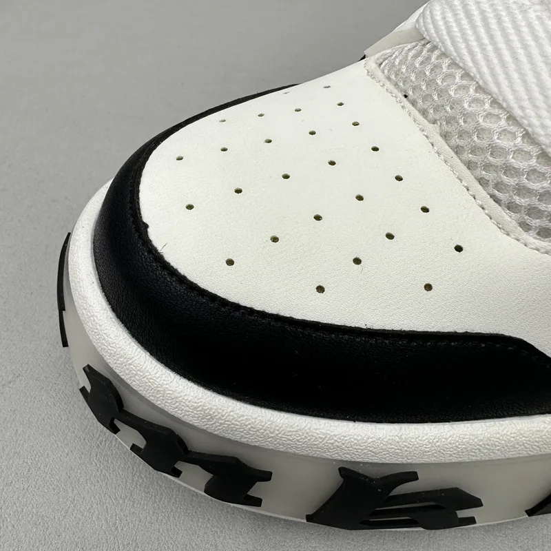 Trendy Youth Men's Skateboard Shoes Fashion Lace-up Vulcanized Shoes High Quality Street Hip Hop Casual Sneakers Tenis Masculino - Image 4