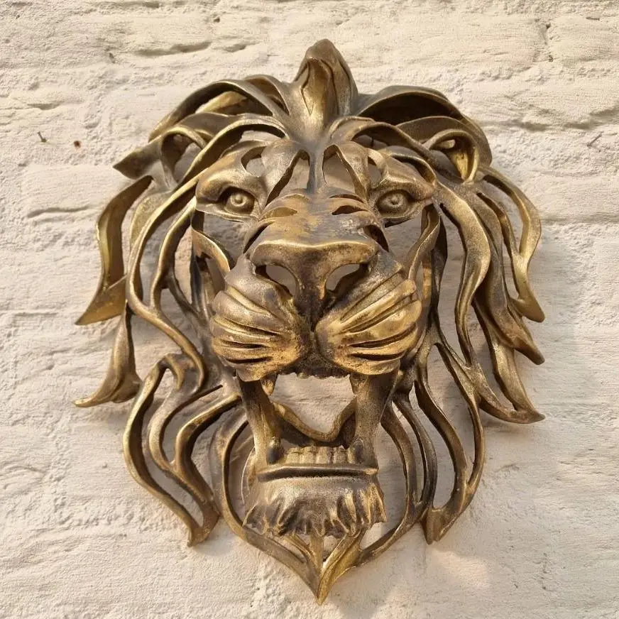 Creative Vintage Resin Lion Head Sculpture Wall Hanging Decorative Artwork Doorway Decor European Style Animal Wall Decor
