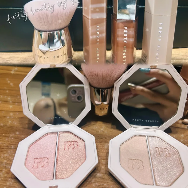 แป้งฝุ่น Fenty Beauty Enduring Freestyle Highlighter 3D Diamond Rose Veil Lluminator Palette ให้ผิวหน้าเปล่งประกายอย่างเป็นธรรมชาติ