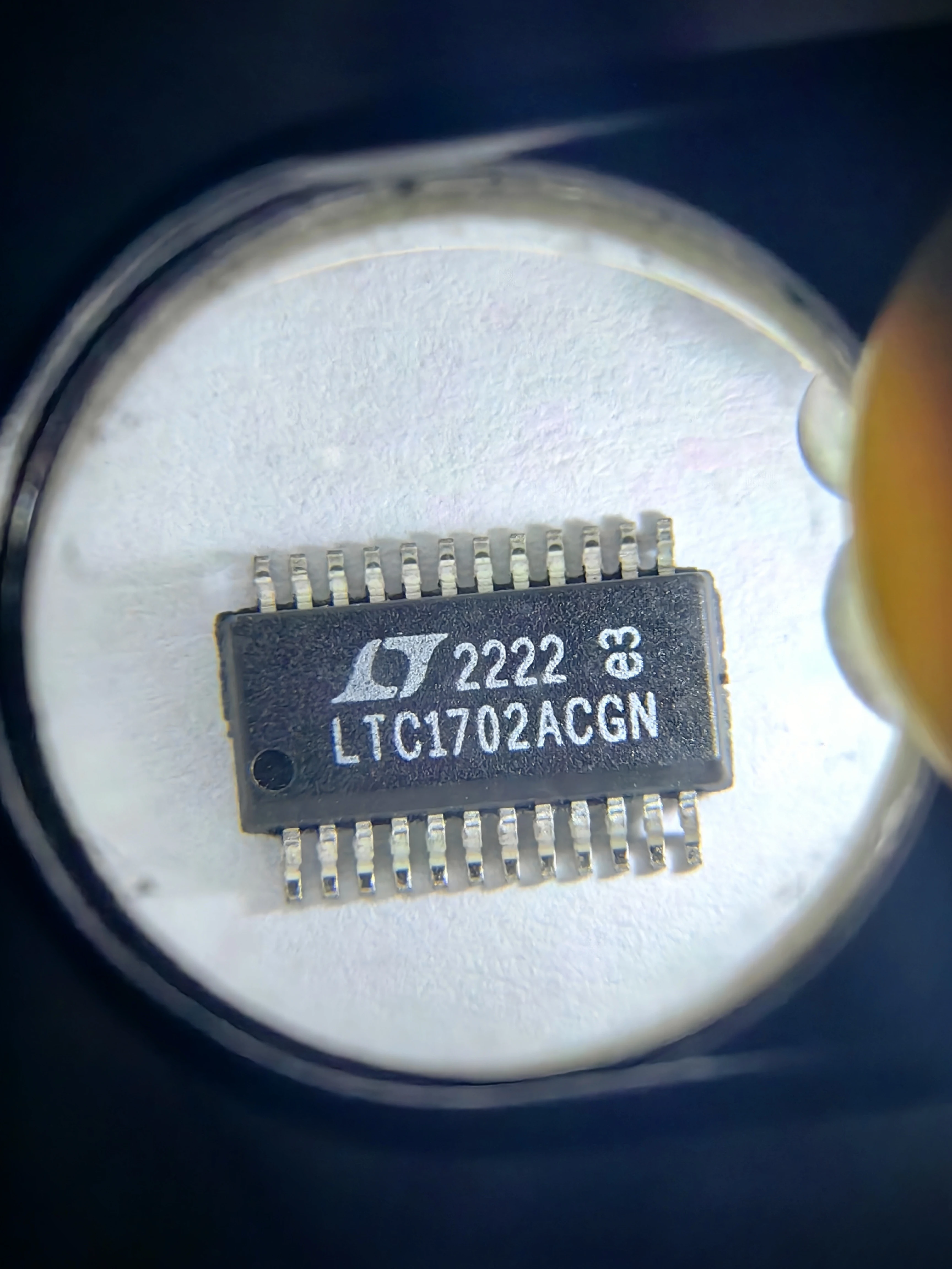 LTC1702ACGN LTC1702AIGN LTC1702CGN LTC1702 – Dualer synchroner 2-Phasen-Schaltregler-Controller mit 550 kHz