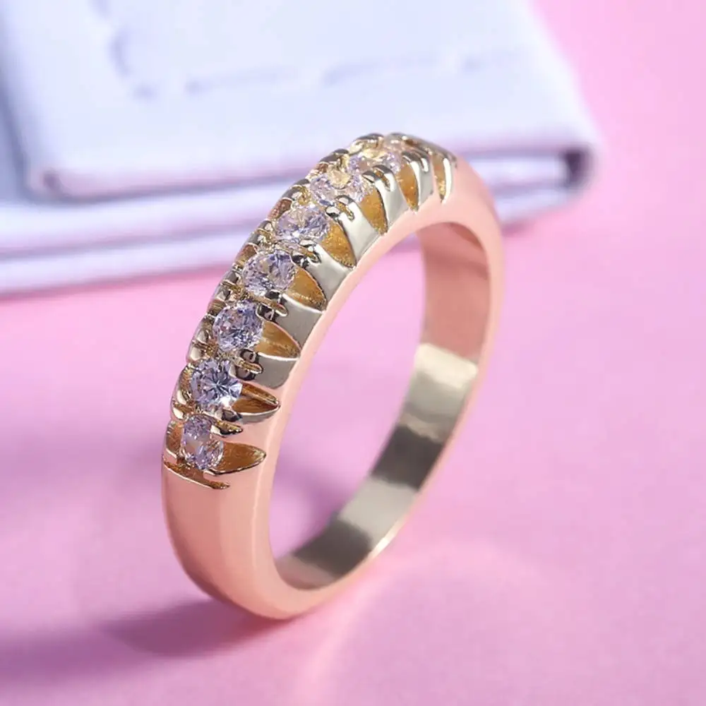 Huitan High Quality Office Lady Accessories Rings Golden Color Halo Micro Paved Casual Style Female Jewel With Size 6-10 2019