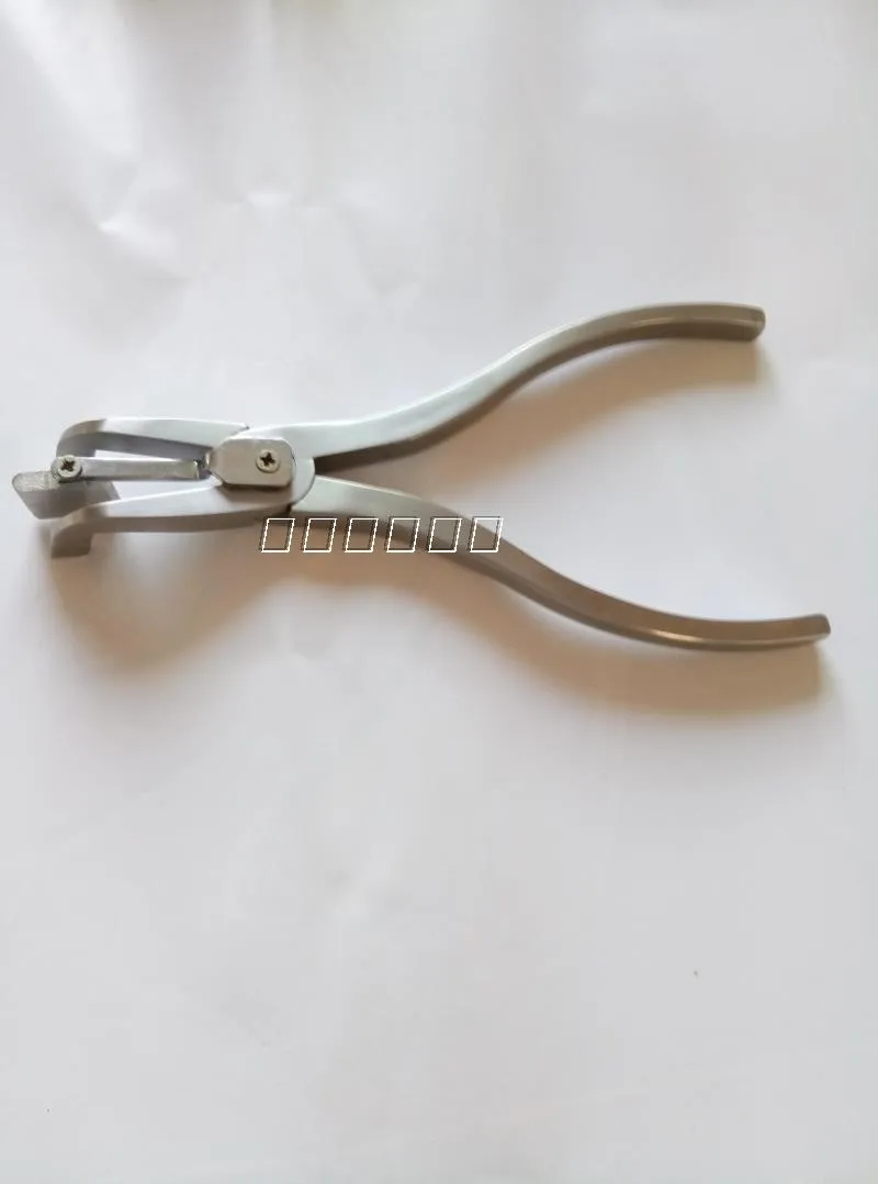 The piano tuning tool The piano accessories The keys of triangle plate of pliers The triangle piano keys pliers Stainless st H S