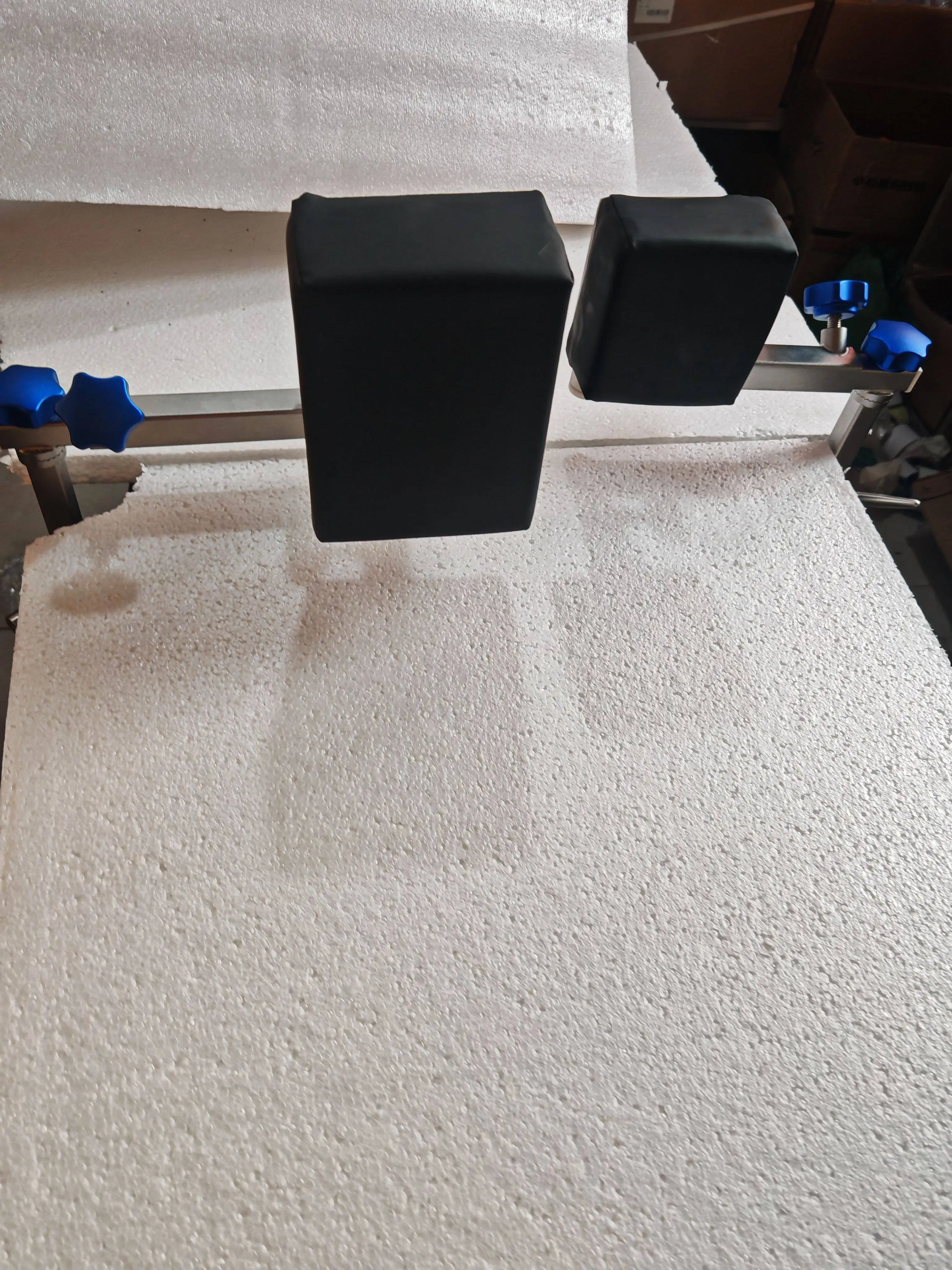 

Новый комплект для поддержки таза и тела – боковой позиционер для операционных столов, фиксатор таза и держатель для тела