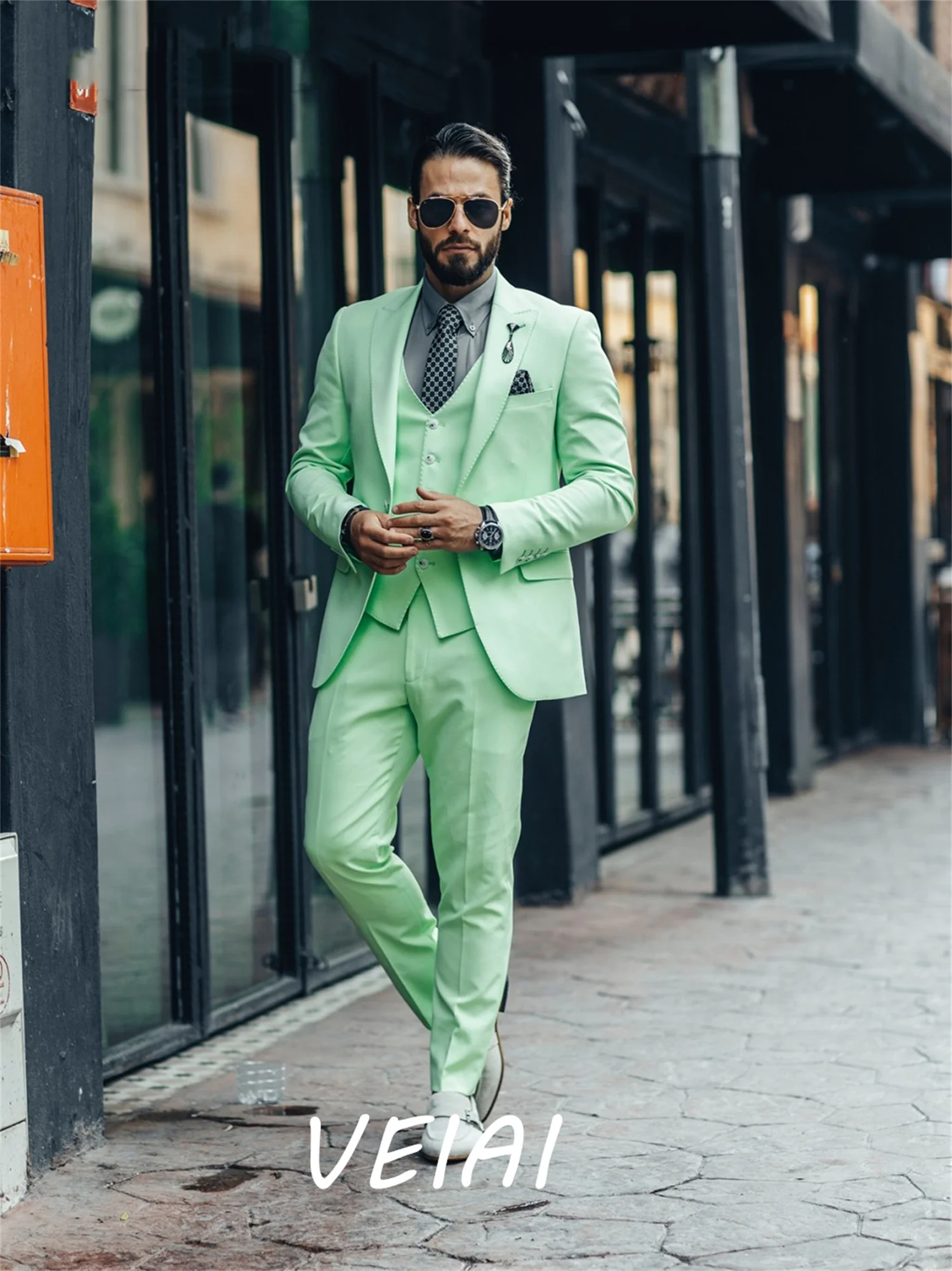 

CustomizedMint Green Suits for Men 3 Pieces Peaked Lapel Single Breated Traveling Party Casual Suit costume homme Jacket+Vest+Pa