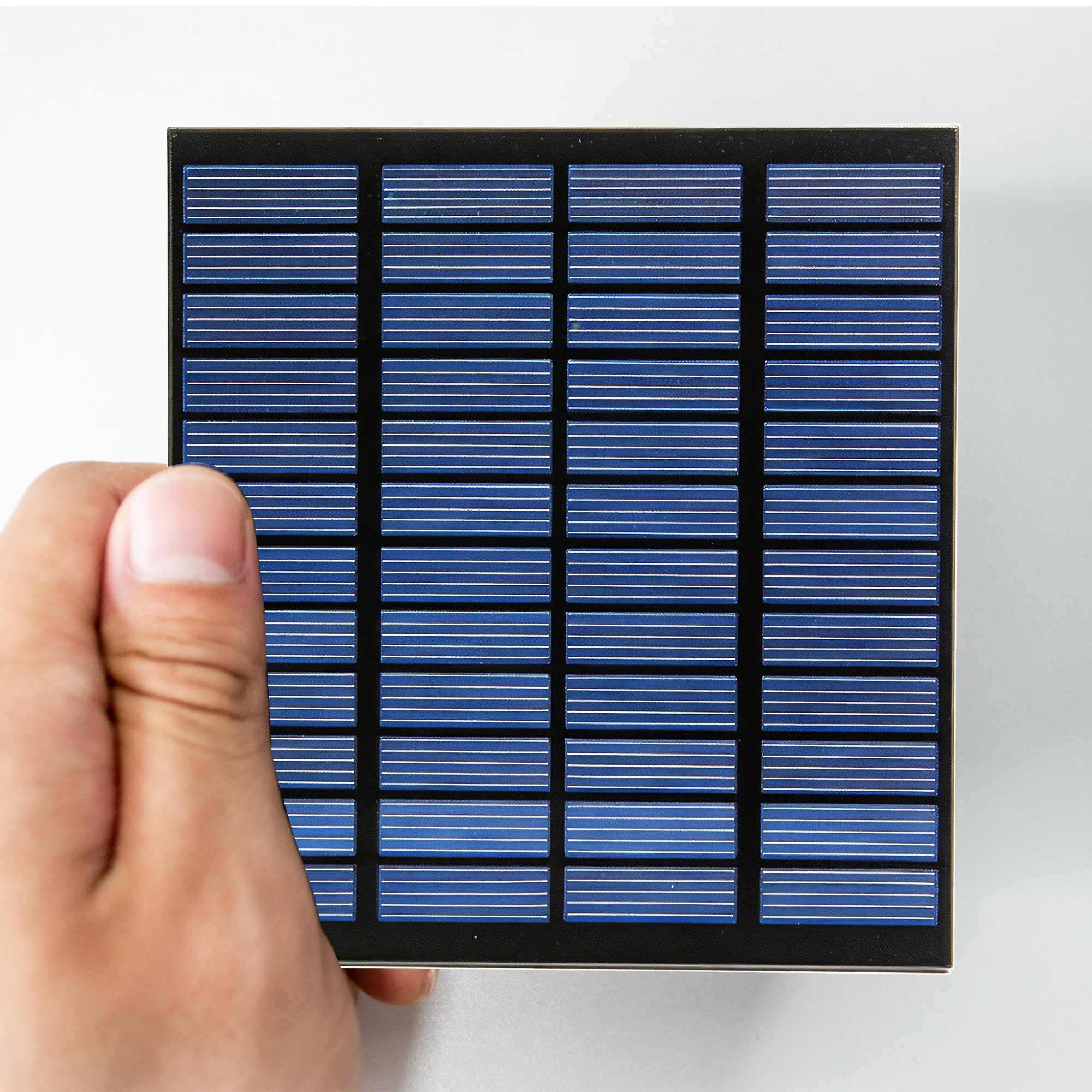 1.5W 5V Solar Panel 200mA Solar Panel Monocrystalline Silicon Solar Cell Suitable for Phone Chargers, Household Lights DIY mini
