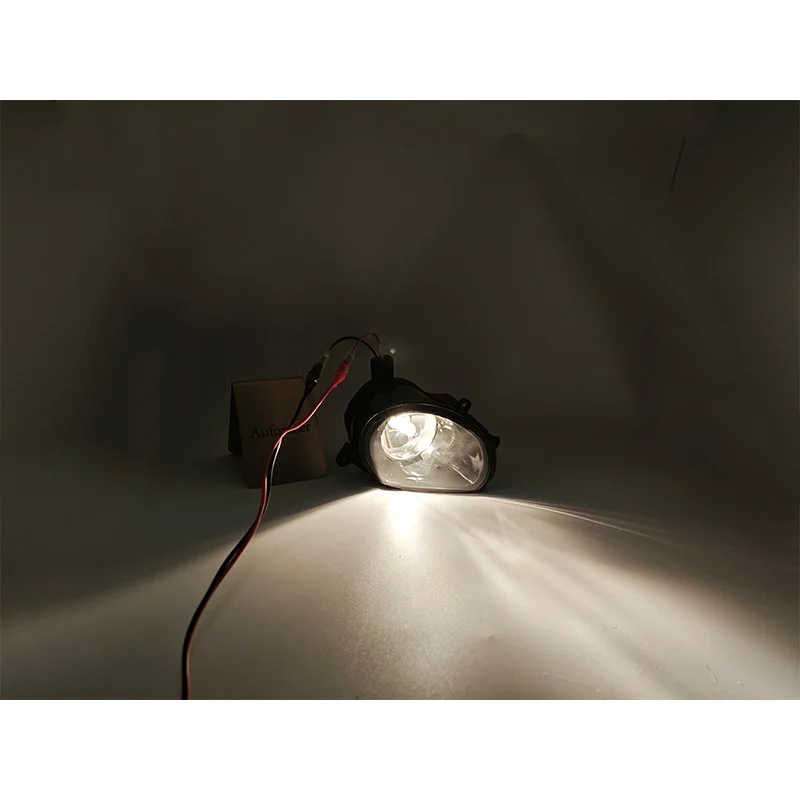For Audi Q7 2006 2007 2008 2009 Front Bumper Fog Light Lamp With Halogen Bulbs Car-styling 8P0941699A 8P0941700A