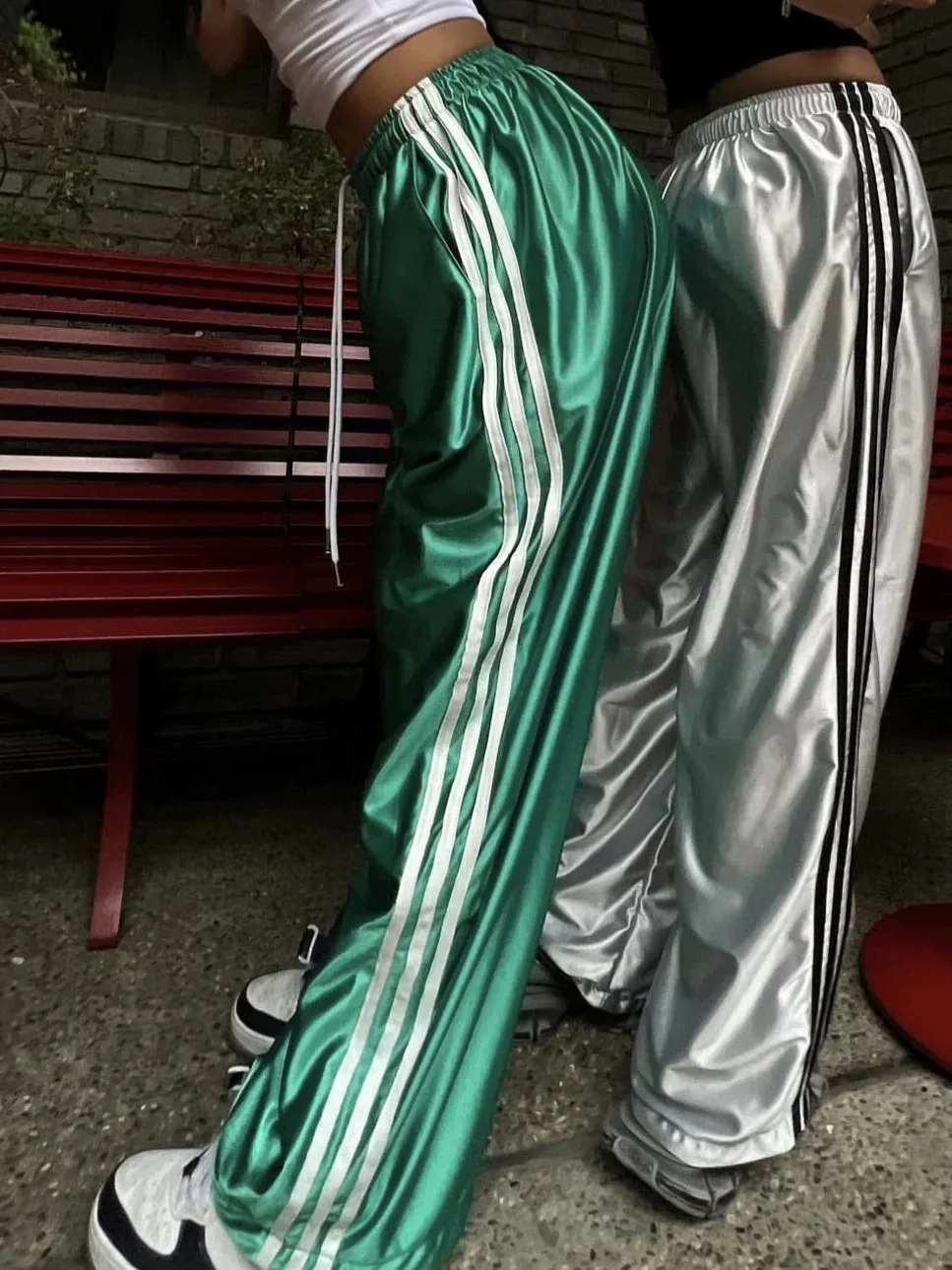 Letnia odzież uliczna Vintage Harajuku Błyszczące sportowe spodnie typu wide leg do skateboardingu Długie spodnie Spodnie do tańca ulicznego Damski sweter