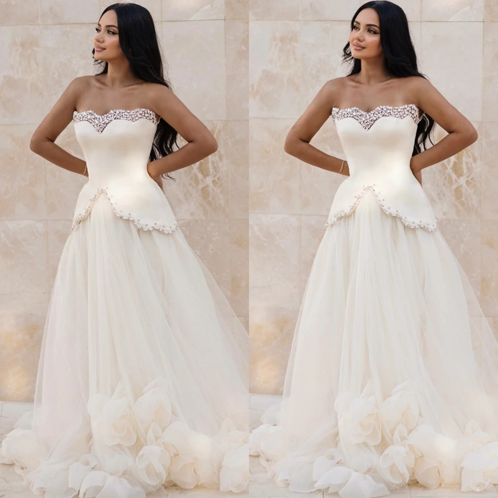 

Customized Elegant Ivory Organza Evening Dress Classic Strapless Sleeveless Celebrity Gowns Formal A-Line Crystal Party Dresses
