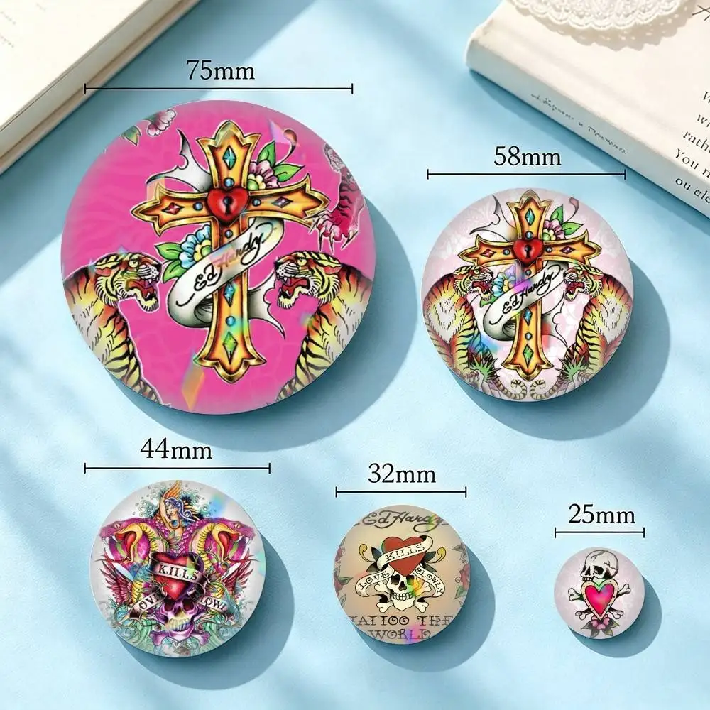 Y2K Pink Ed Hardy Love Kills Slowly 25 32 44 58 75mm Badges Personalized Round Brooches Pins Accessory Gift