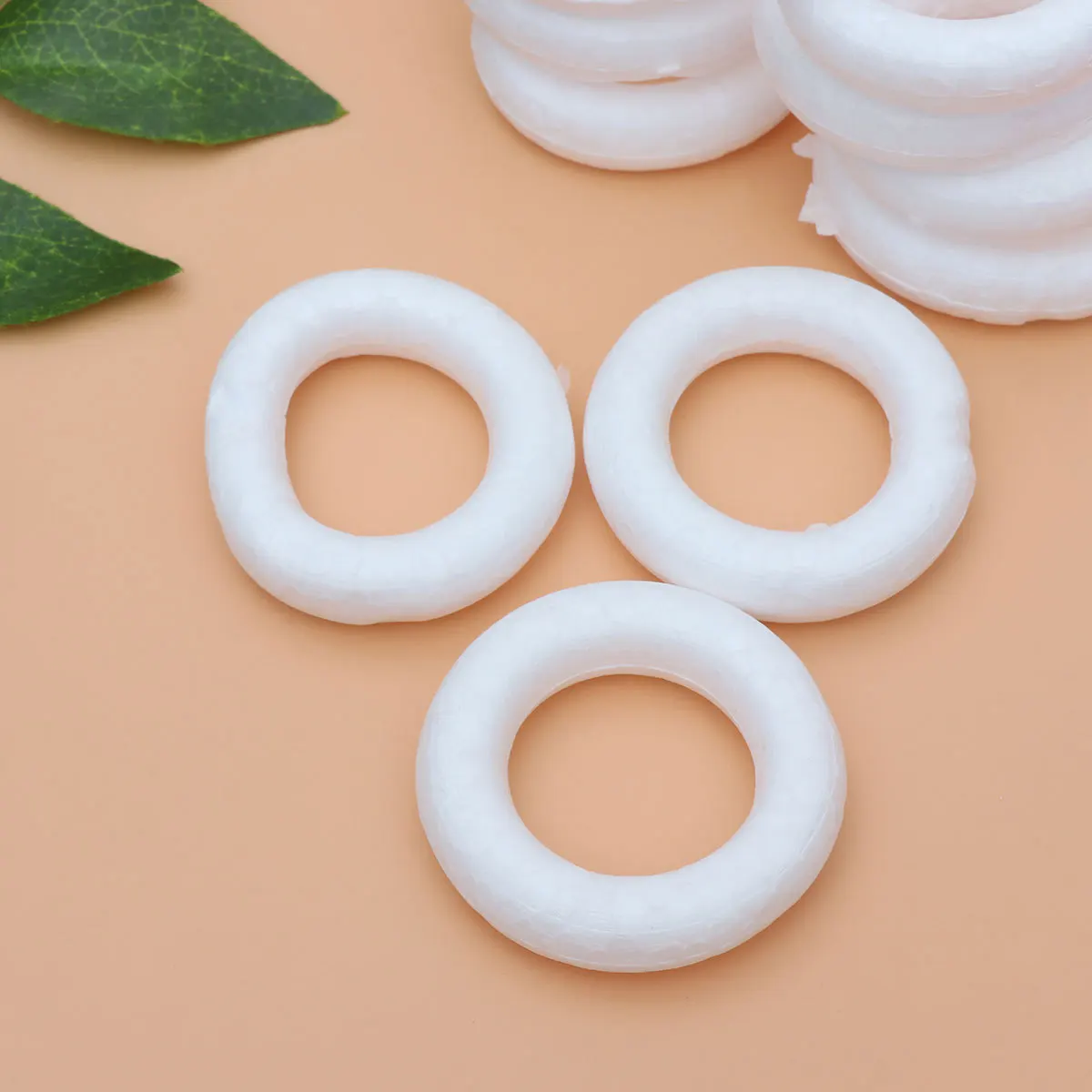 

50Pcs Solid Round Ring Premium DIY Art Craft for Painting Creative Fun Home Decor Accessory White Circular Ring