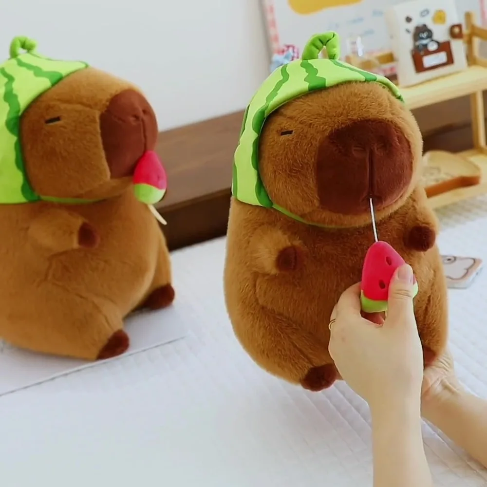 

Мягкая растягивающаяся игрушка-капибара Kawaii Watermelon Capybara: коричневая пушистая капибара, подарок для друзей