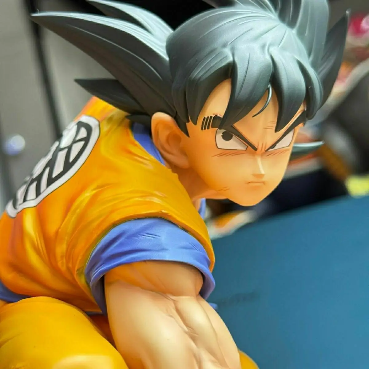Em estoque son goku anime figuras dragon ball z super saiyan goku pvc estátua coleção modelo decoração do quarto presentes de aniversário brinquedos