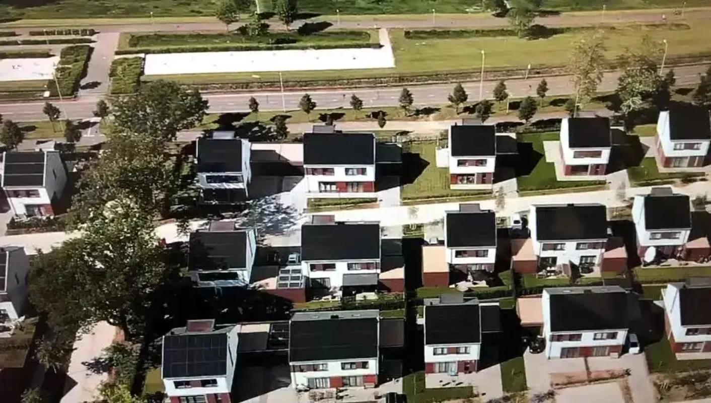 Perlight Solar-Home-System, 10 kW Gitterzelle