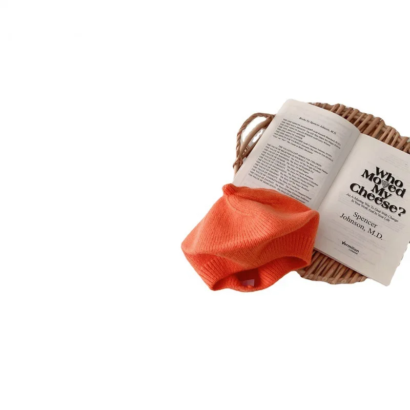 قبعة أطفال أنيقة للربيع والخريف النسخة الكورية للأولاد والبنات قبعة محبوكة بلون الحلوى للأطفال قبعة رسام صوف لطيفة