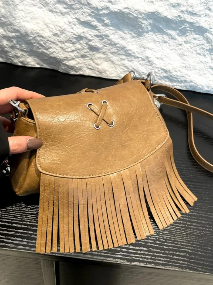 

2025 Western Fringe Crossbody Bag for Women Minimalist Shoulder Handheld Purse Fashionable Handbag