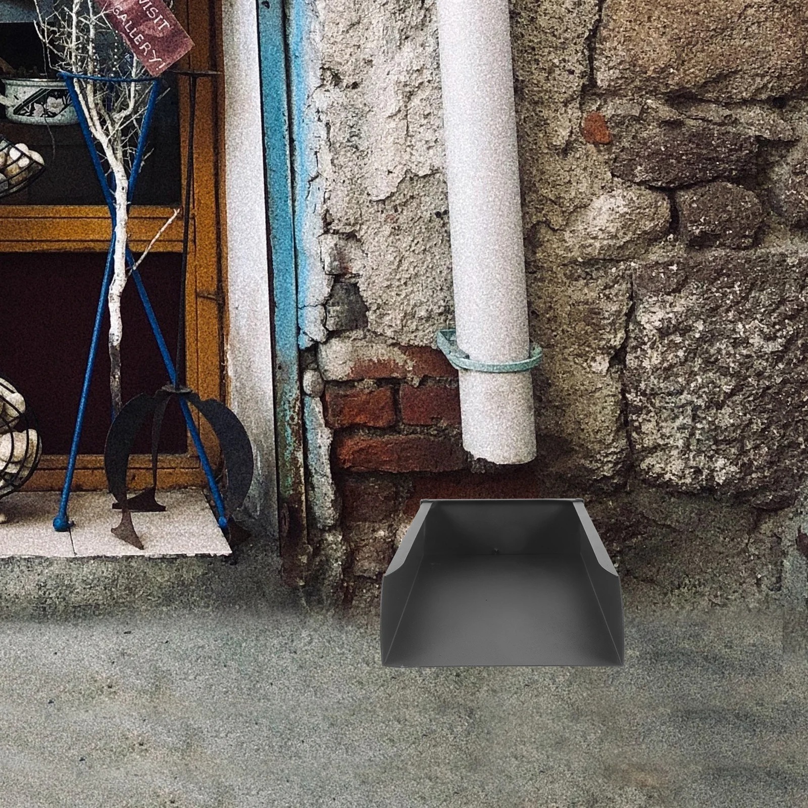Aluminum Alloy Drain Downpipe 300x200x65mm Deep Gray Large Capacity Rainwater Catching System Gutter Splash Guards Concrete