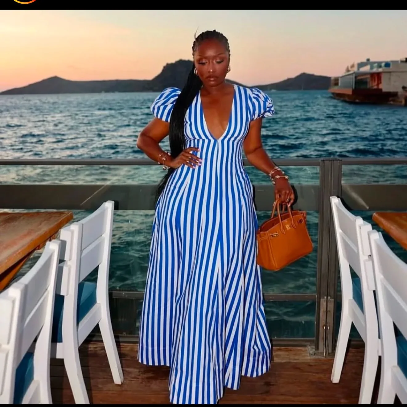 ผู้หญิงลายพิมพ์คอวีเซ็กซี่เข้ารูปพอดีกระโปรงยาวสวิงใหญ่แขนฟอง 2025