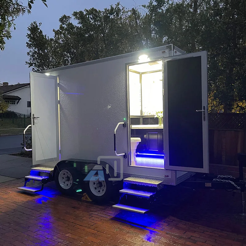 2 Stalls Portable Toilet Trailer Solar Panels Eco-Friendly Modern Design Fiberglass Restroom Trailer for Outdoor Events Exterior