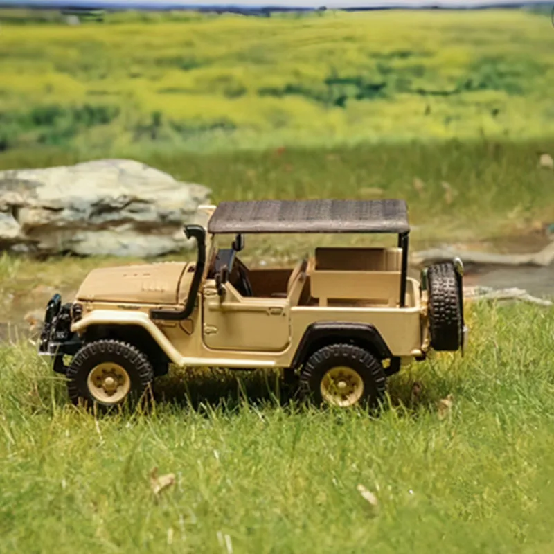 Diecast Original 1:64 Scale Toyota FJ40 convertible off-road Simulation Alloy Car Model Static Collectible Toy Gift Souvenir