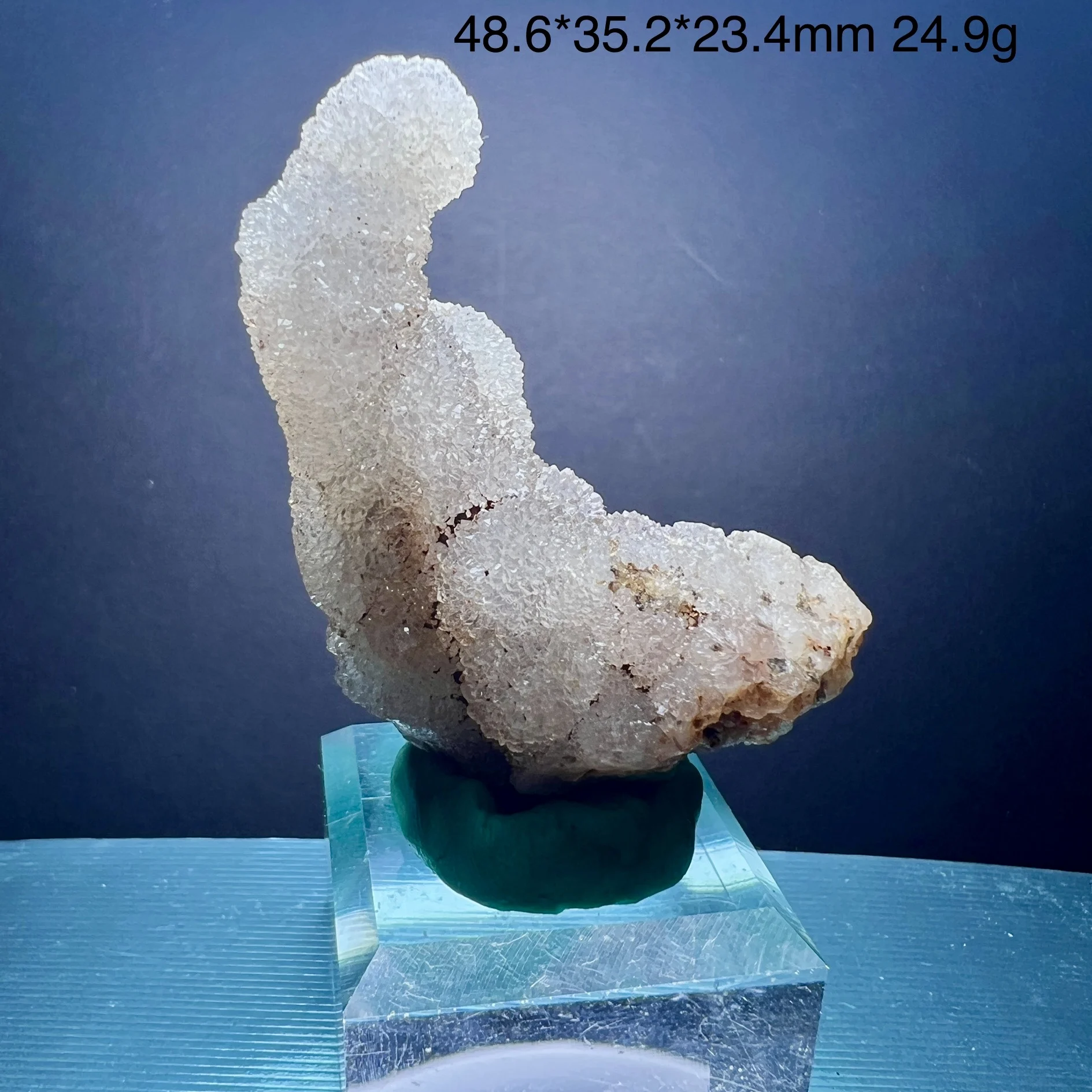 

Natural mineral crystal specimens, raw quartz stones, collection stones, decorative stone ornaments, geological science