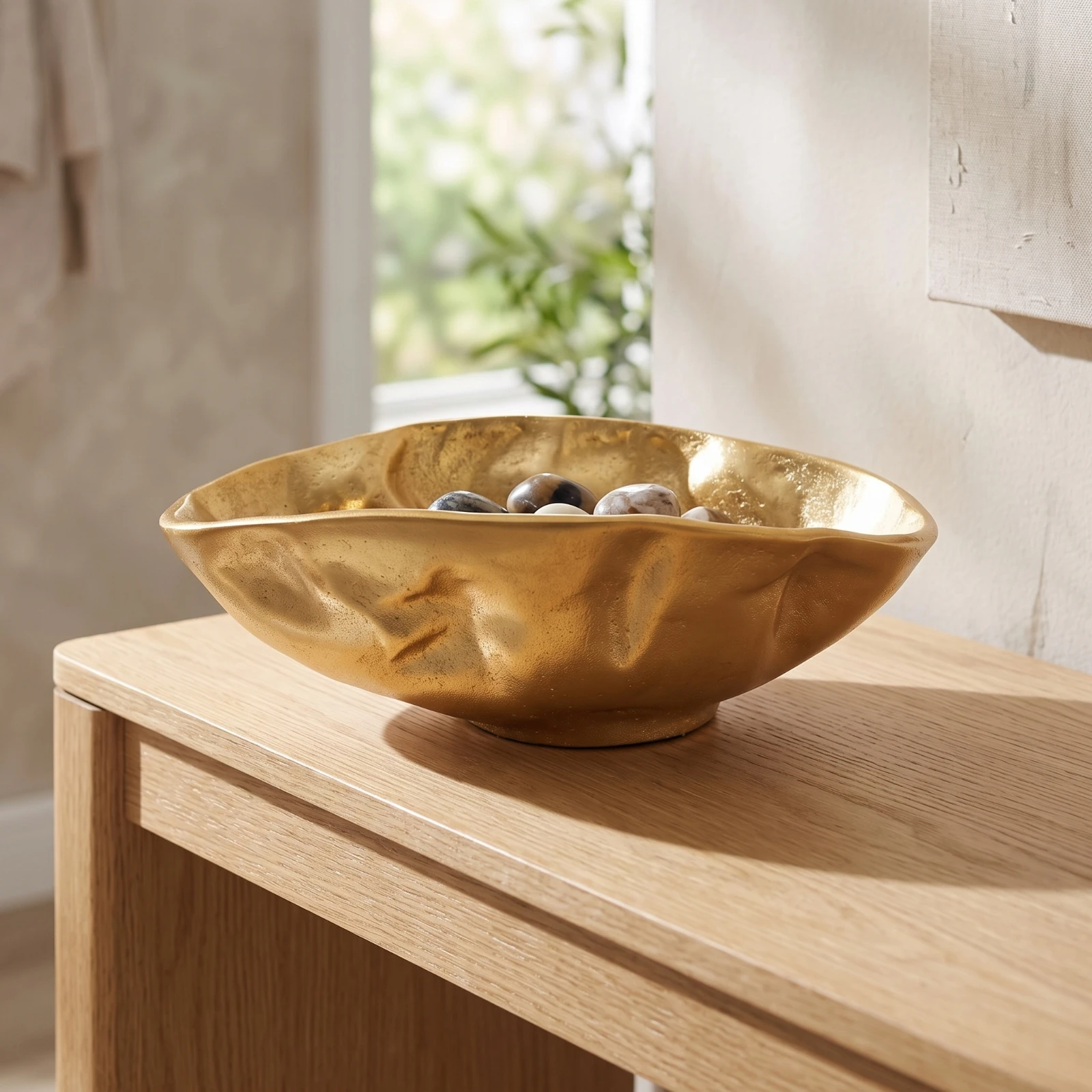 Bowl with Hammered Texture Gold Irregular Metal Bowl Decorative Centerpiece Shimmery Serving Dish Elegant for Tabletop, Entryway