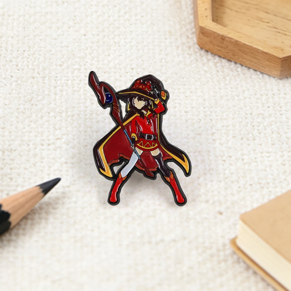 KonoSuba Cartoon-Charakter-Brosche Megumin Magier-Abzeichen Klassische Anime-Peripherie Emaille-Pin Fans Sammlerstück Taschen-Accessoire Geschenk – Detail 1