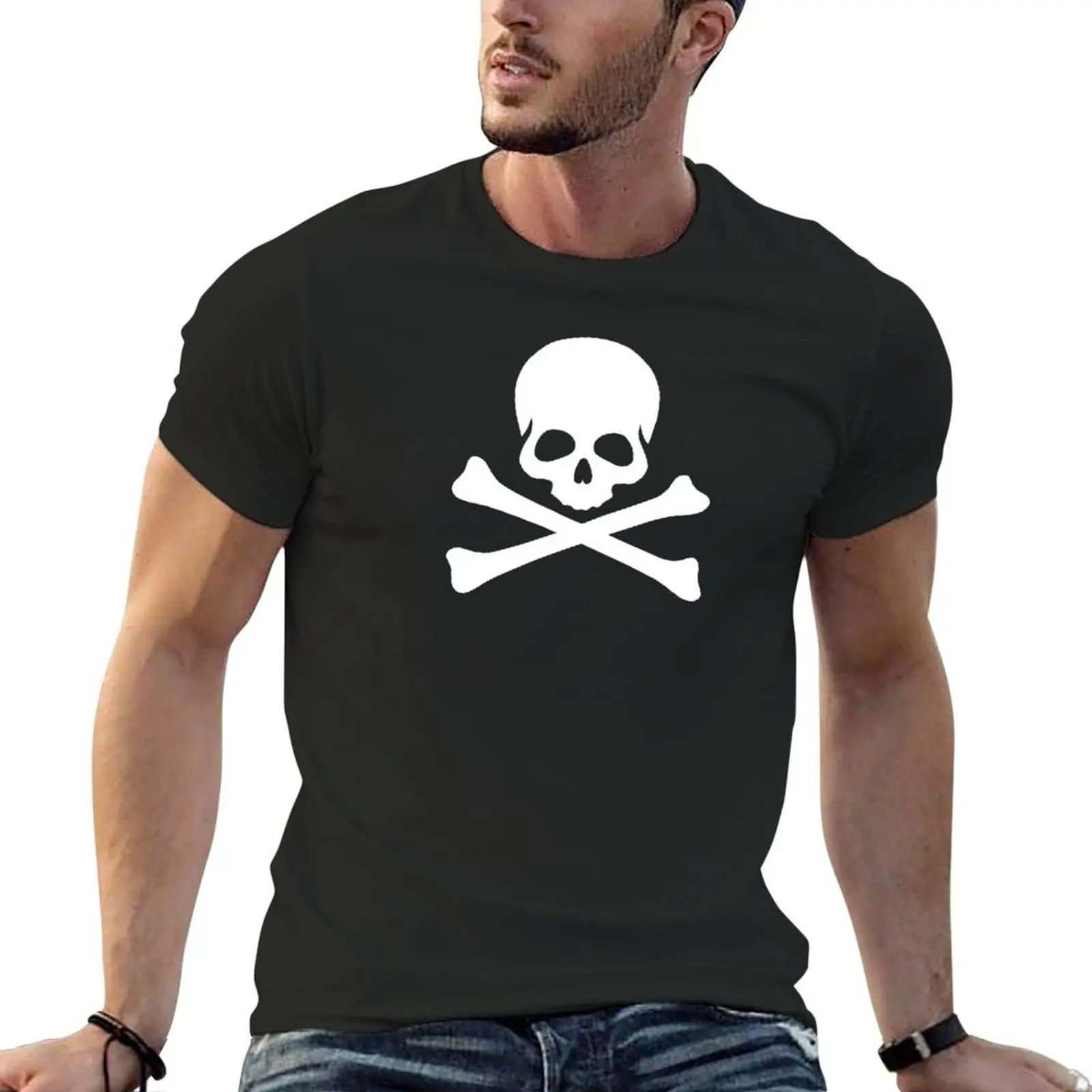 

Skull and Bones T-Shirt sports fans street wear Short sleeve tee blacks vintage t shirt men