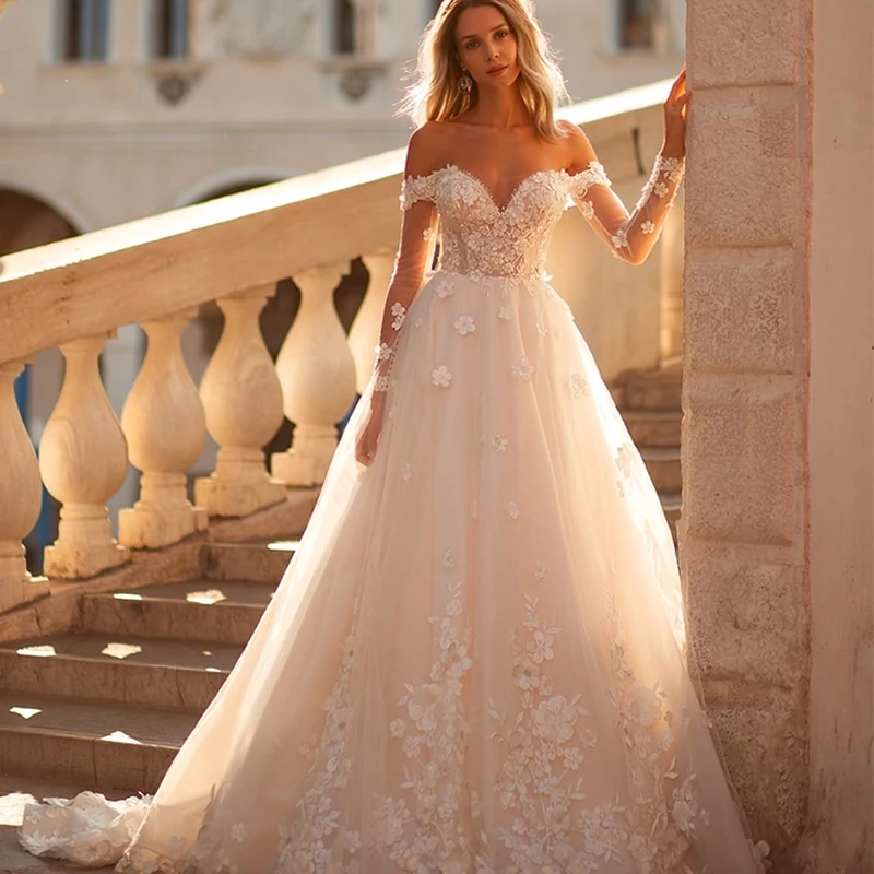 

Romantic Wedding Dress Organza With Embroidery Lace Ball Gown Train Sweetheart Boat Neck Sleeveless Bride Dress Customized Butto