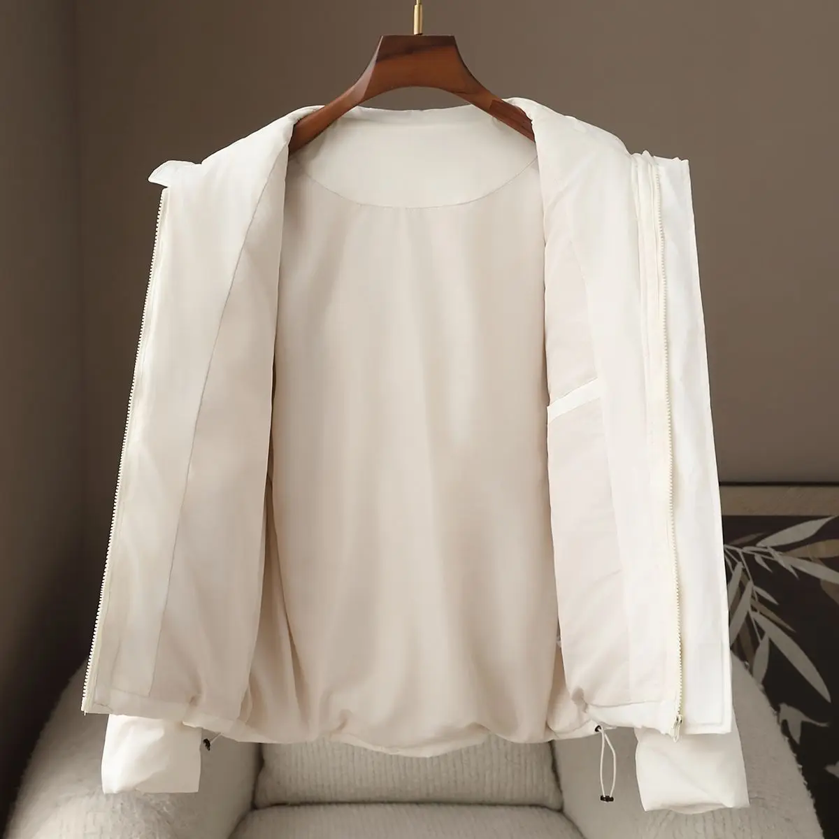 Spring New Stand Up Collar Warm Top 90 White Duck Down Lightweight Down Jacket for Women