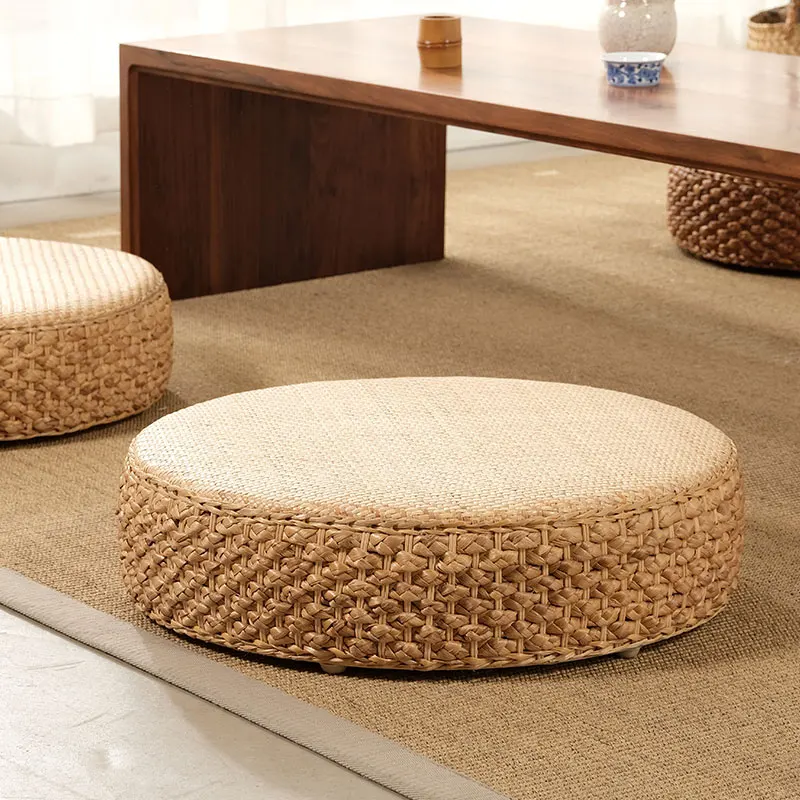 

Japanese style rattan woven tatami, tatami, and futon mats for household use. Sitting on the ground, meditating, repairing mats,