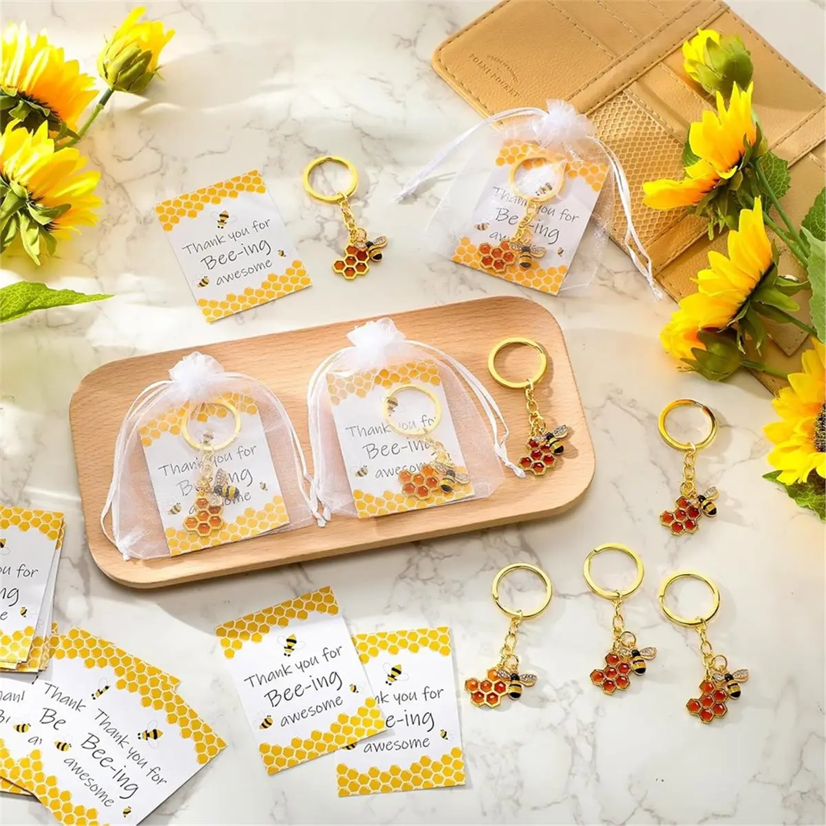 50sets Graduation Season Thank-You Gift, Bee Keychain, with Thank-You Card and Transparent Gauze Bag, Giving to Friends
