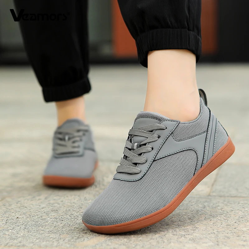 Breathable Wide Toe Running Sneakers Men Women Lightweight Soft Walking Shoes Non-slip Sports Shoes for Exercise Big Size 36-47