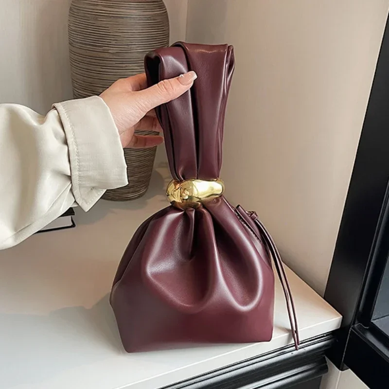 Personalized Soft Leather Clutch Bag Luxury Designer Women Pleated Mini Bucket Pouch Temperament Side Zipper Party Evening Bags