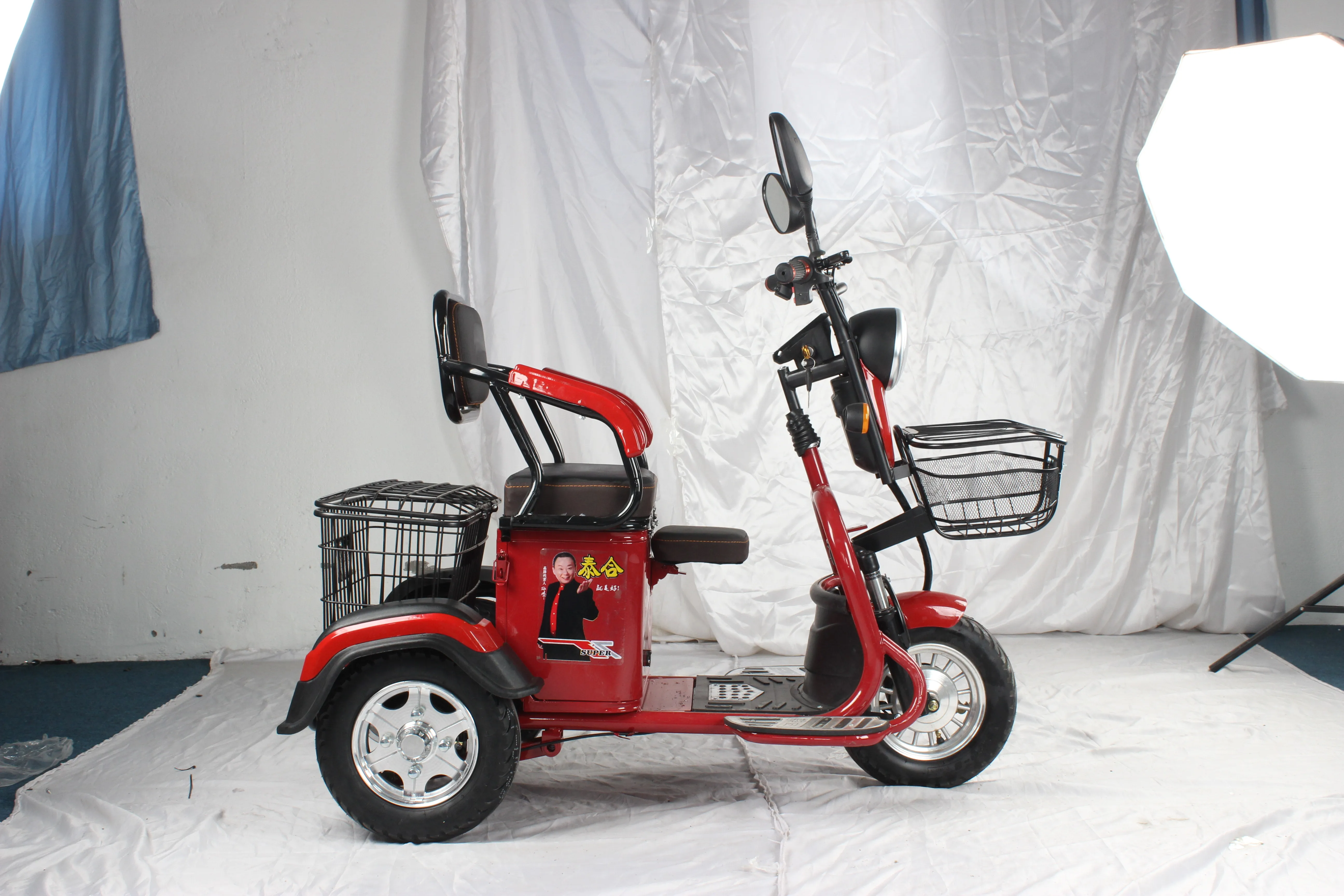 دراجة ثلاثية العجلات الكهربائية الفاخرة دراجة ثلاثية العجلات بمحركات بيع جيد دراجة ثلاثية العجلات الكهربائية للبالغين مركبات الطاقة الجديدة #3