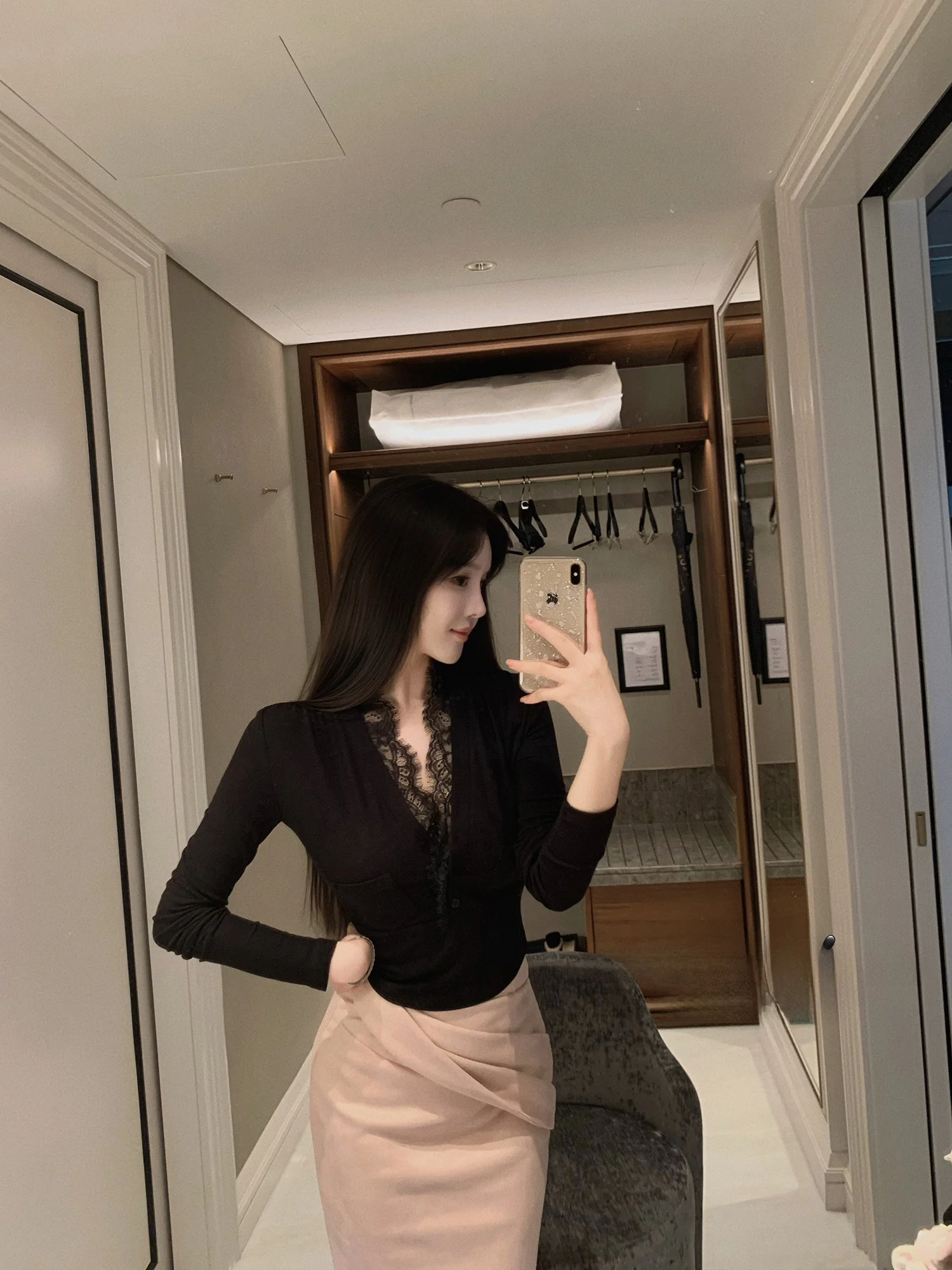 

Роскошная кружевная трикотажная основа Swan, облегающая универсальная замшевая юбка, комплект женской осенней коллекции Faion, повседневная работа, дата, готовая