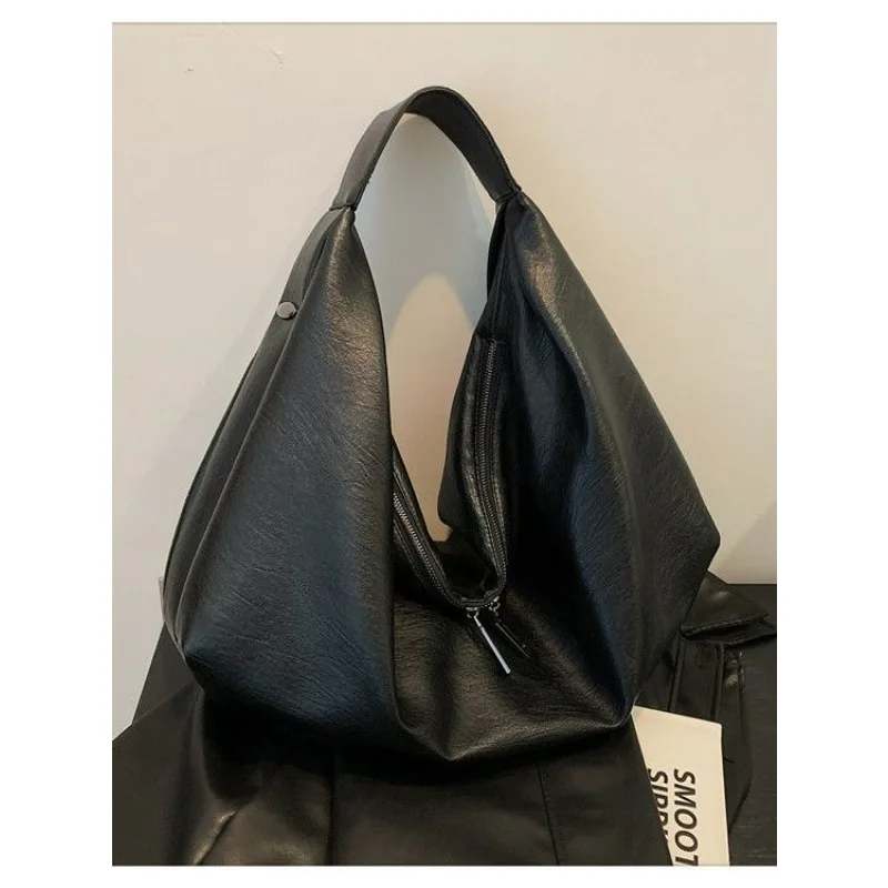 

Трансграничная ретро подмышками, простая модная тенденция, большая вместительная сумка на плечо для поездок на работу, женская индивидуальность, изысканная, высокая цена