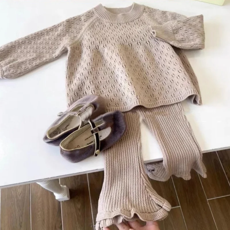 

Children's Clothing Autumn and Winter Fashionable New Girls' Retro Graceful and Fashionable Solid Color Knitted Sweater Knitted