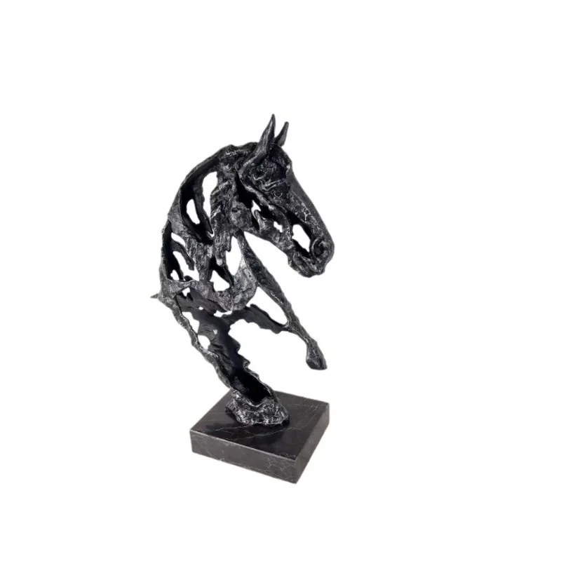 

Nordic creative abstract hollow metal cast iron horse head sculpture ornament living room hotel TV cabinet home decoration
