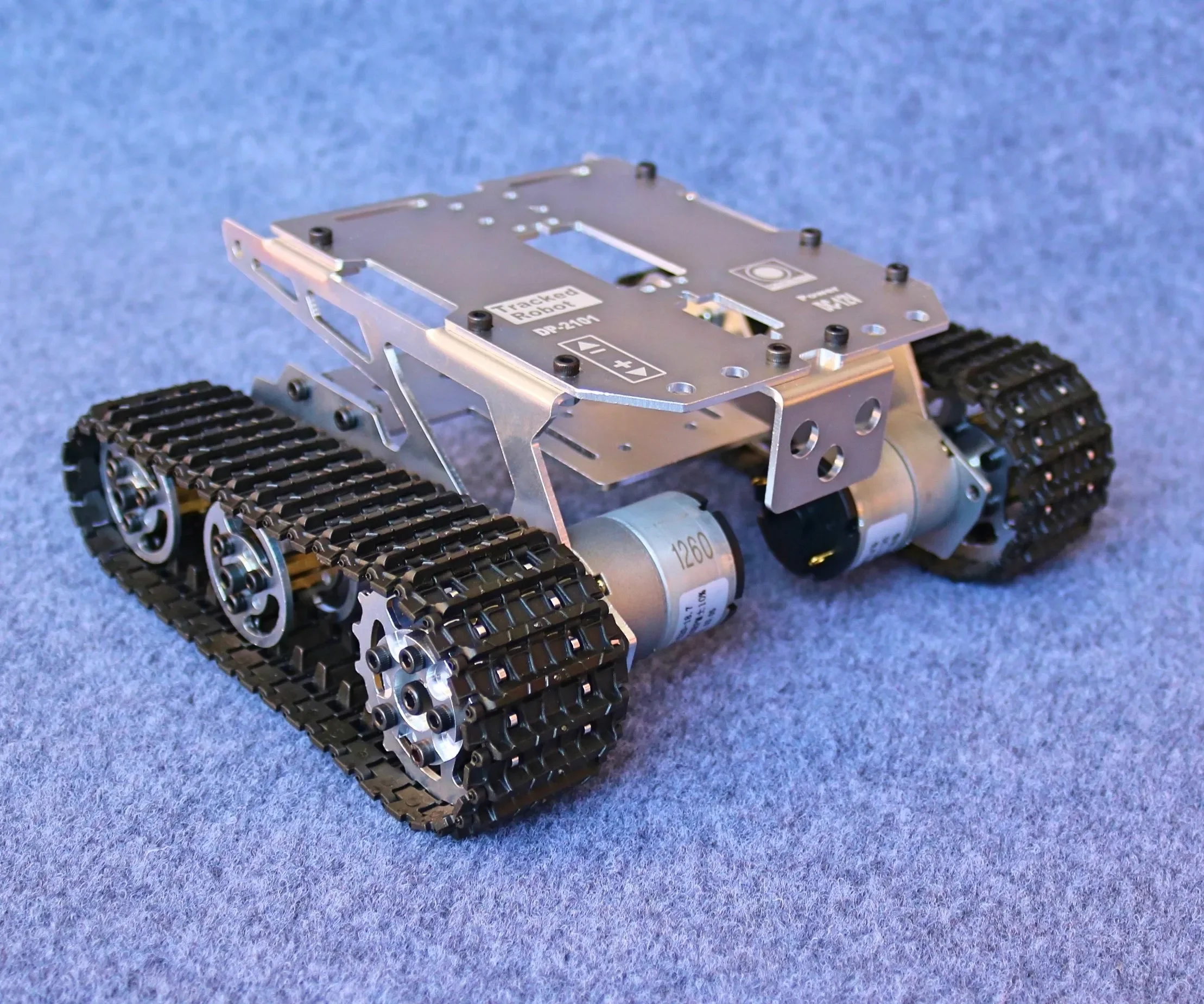 

Tracked tank robot