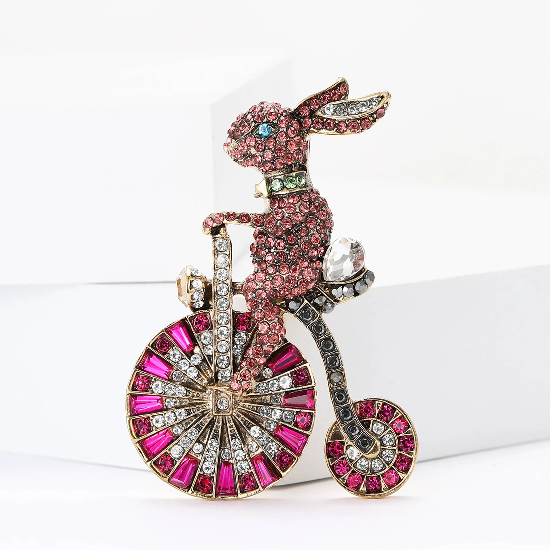 Cute Rhinestone Bike Rabbit Brooch Women Fashion Charm Suit Party Backpack Decorated Cothing Accessories