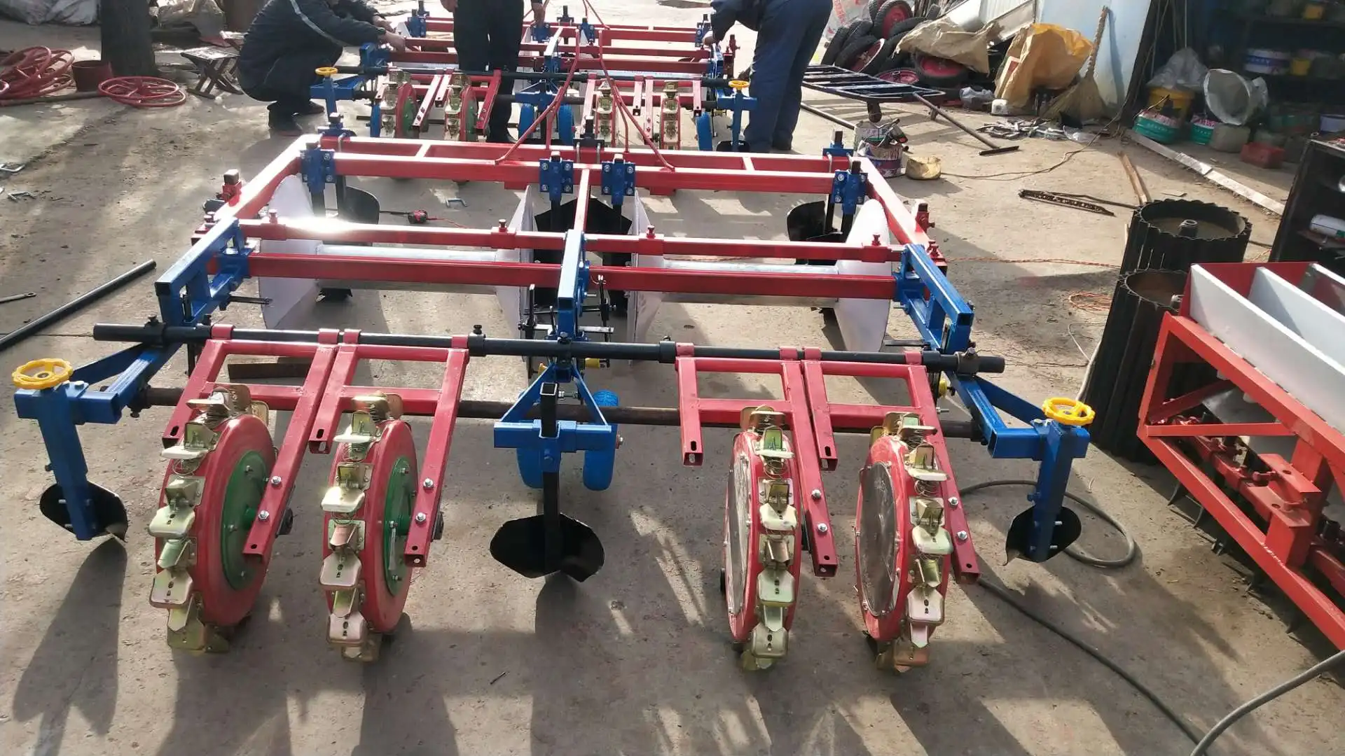 Easy Operation Hot Sale 2 Rows Vegetable Seedling Transplanter Rice Transplanter