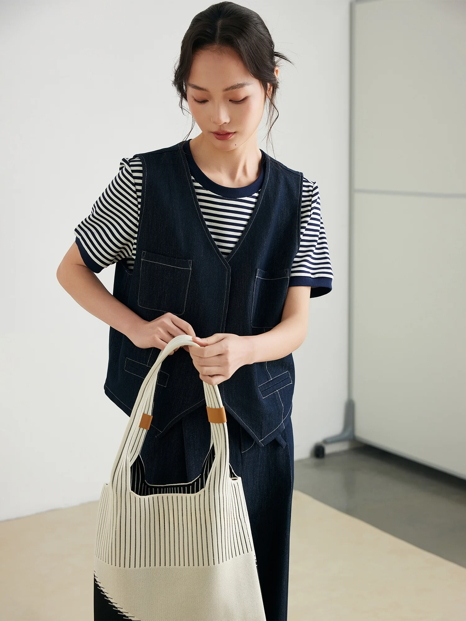 

Ele V-Ne Svel Denim Vest Women's Jaet Spring Summer New Sle Versatile Top Quali Polyester Blend Fiber