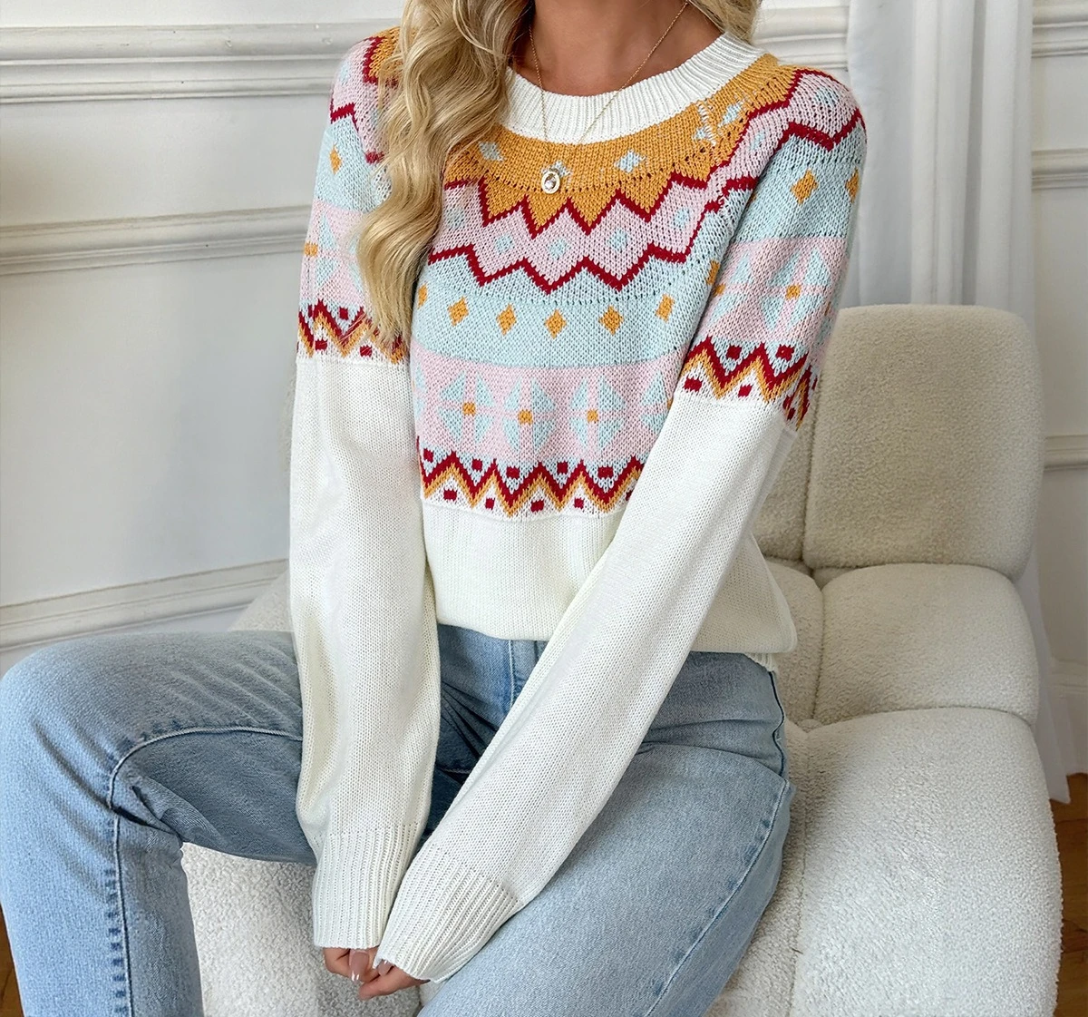 

2025 Autumn and Winter New Knitted Sweater Casual Loose Contrasting Jacquard Round Neck Sweater for Women