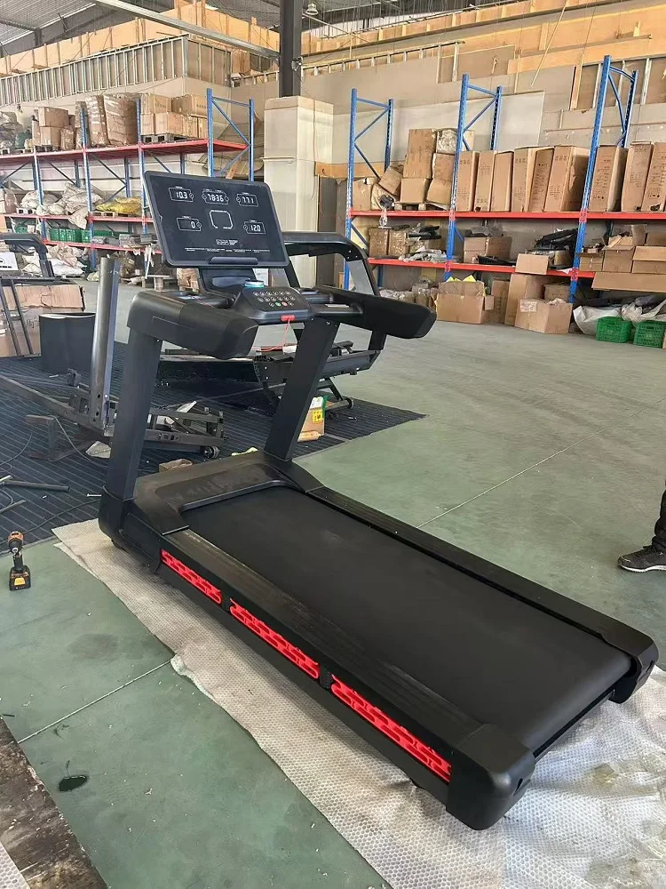 Macchina da corsa all'ingrosso Uso commerciale in palestra per carichi pesanti Popolare nel tapis roulant commerciale del centro fitness