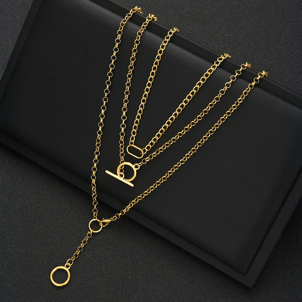Fashion Minimalist Gold Color Geometric Multilayer Necklace For Women Vintage OT Buckle Round Pendant Choker Necklace Jewelry