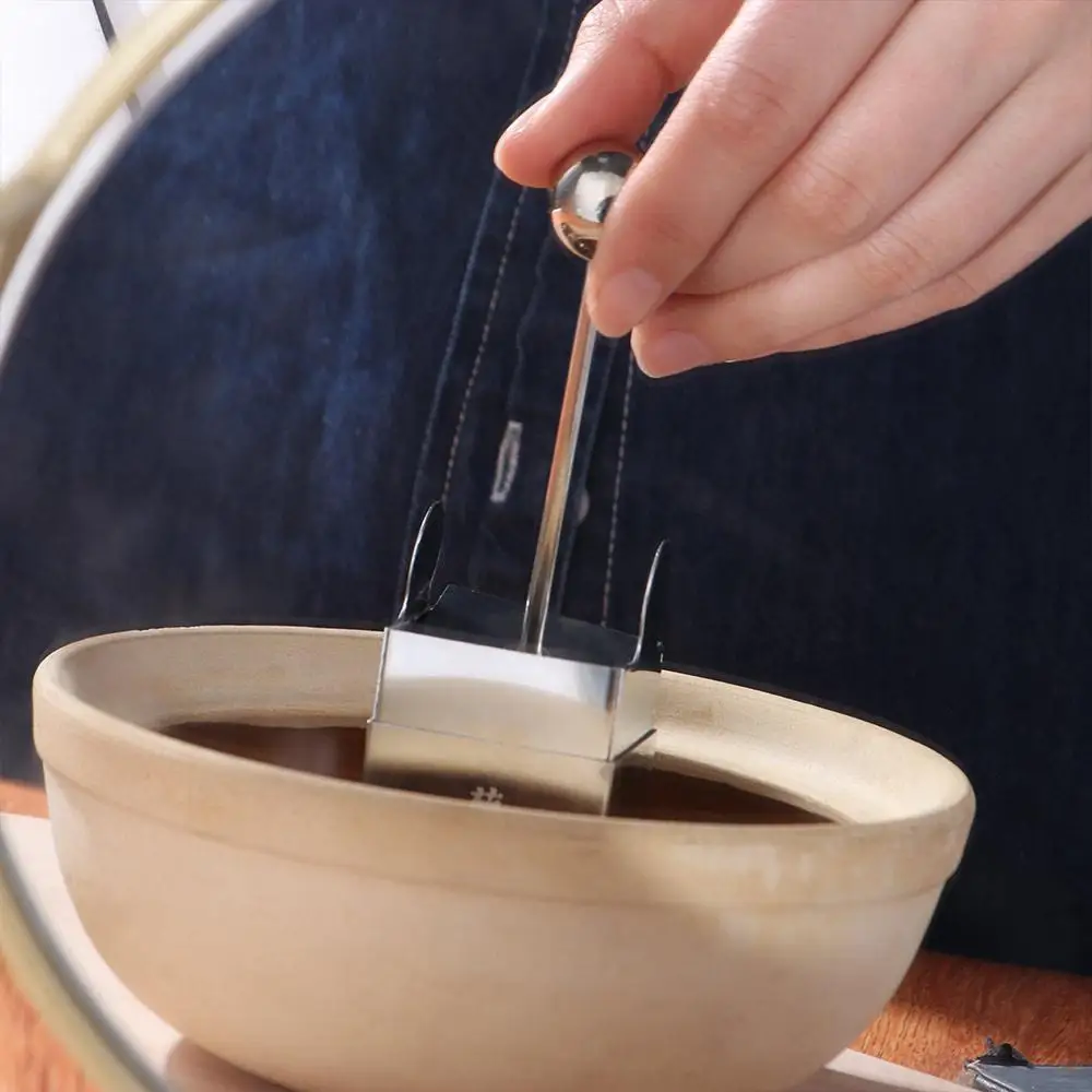 

Stainless Steel Tofu Shredding Mold DIY Fast Slicer Tofu Slicer Holder Manual Chrysanthemum Tofu Cutting Tool