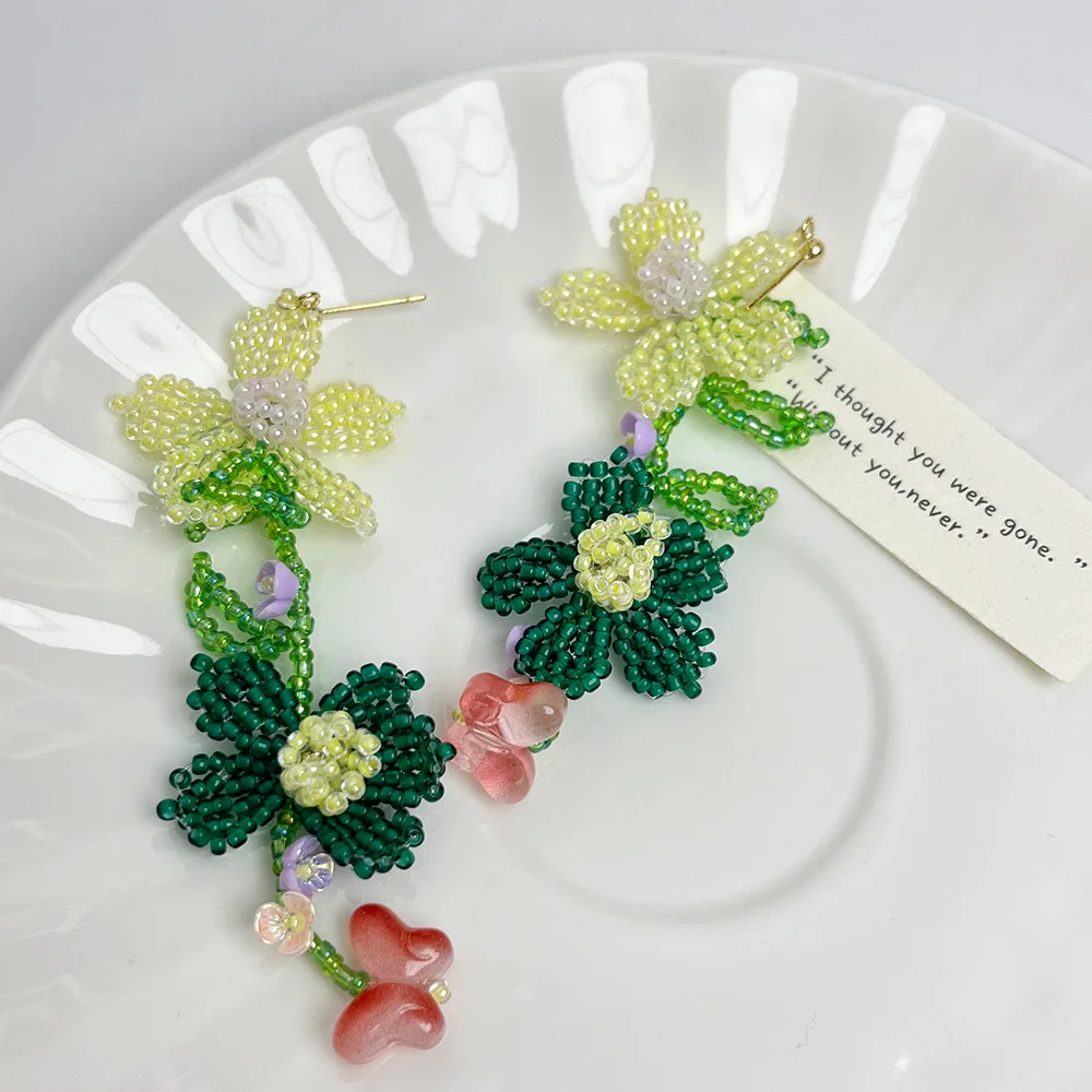 Two-color beaded flower earrings, pure hand-woven elegant flower earrings